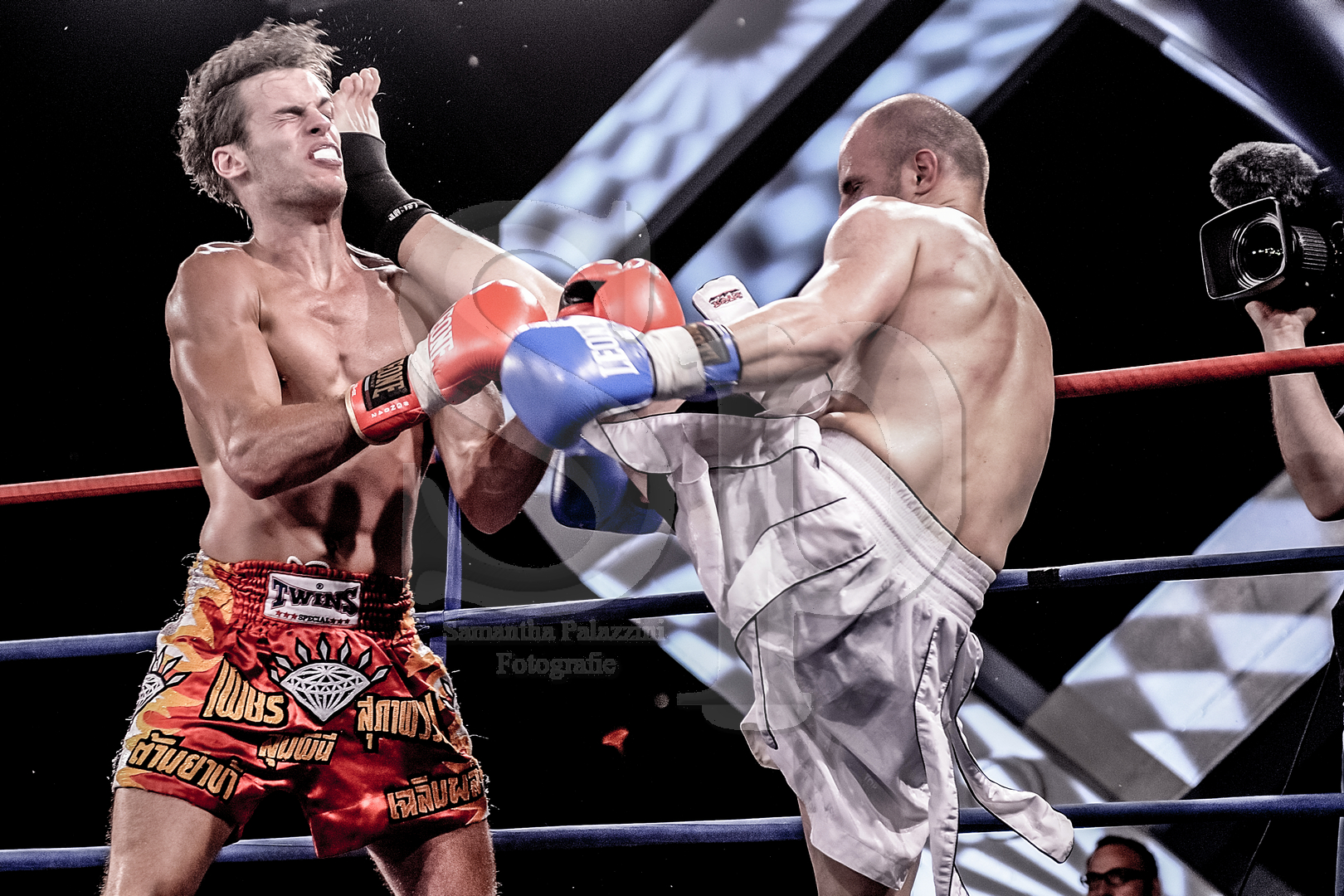 nella foto sport da combattimento muay thai, kickboxing