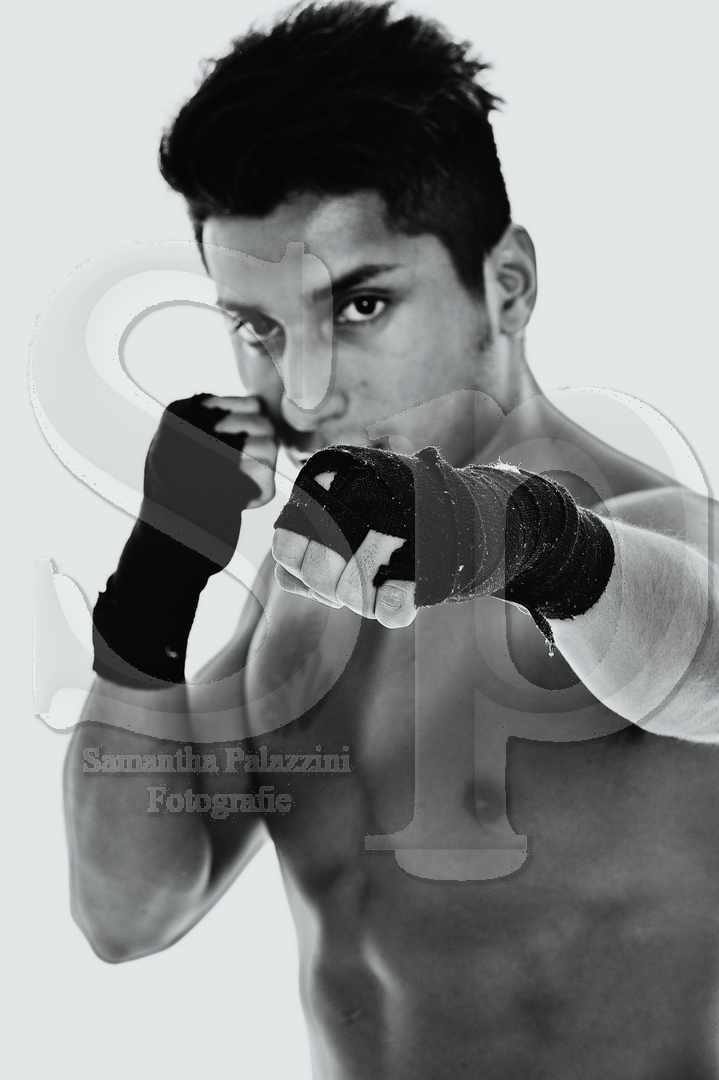 servizio fotografico atleta in studio - boxe