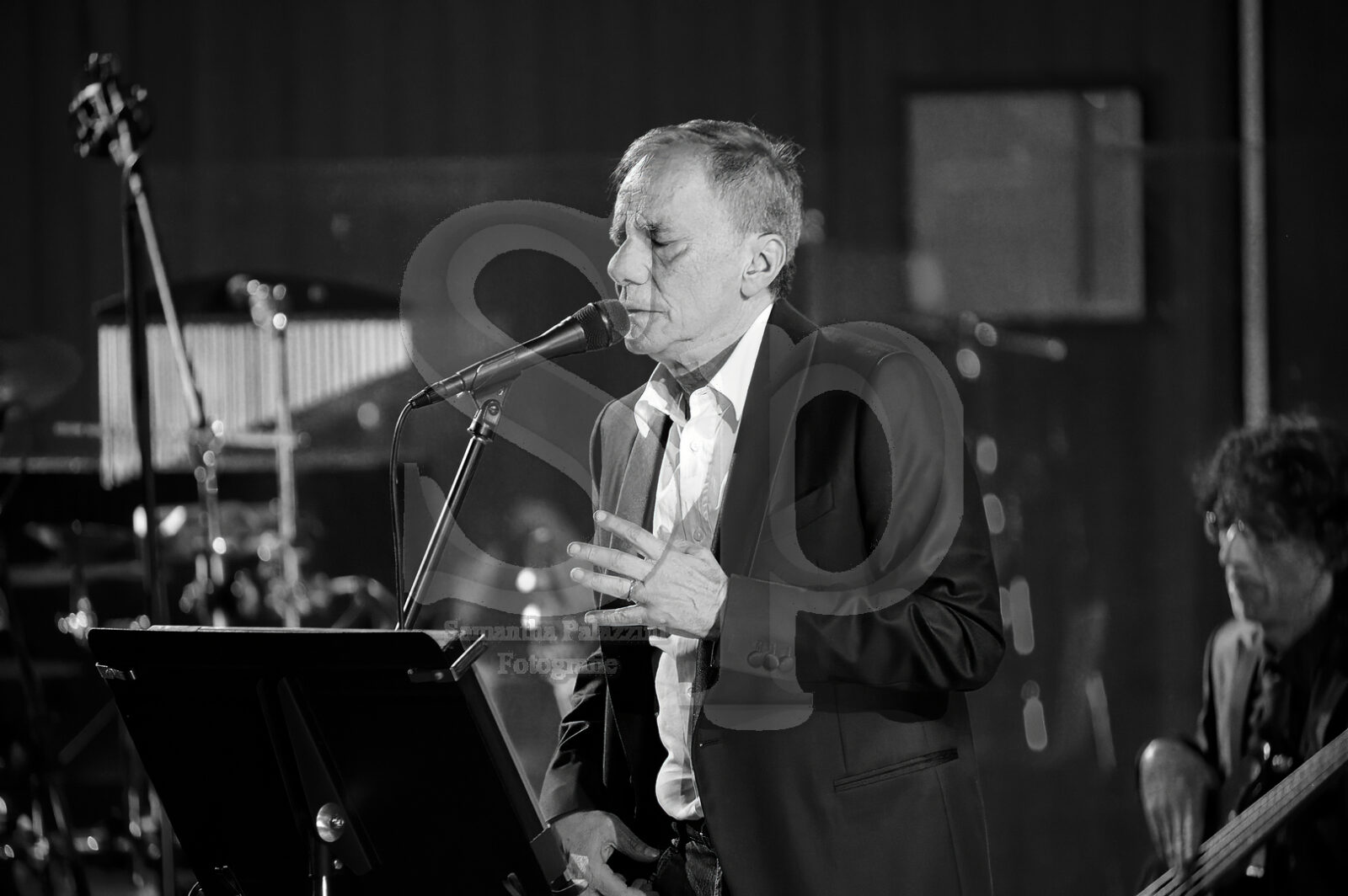 nella foto Vecchioni