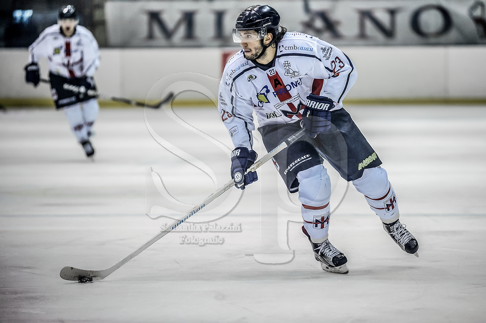 nella foto hockey su ghiaccio