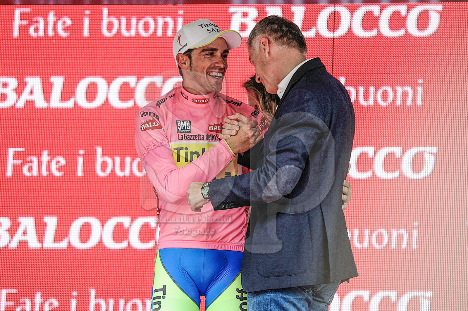 nella foto ciclismo maglia rosa
