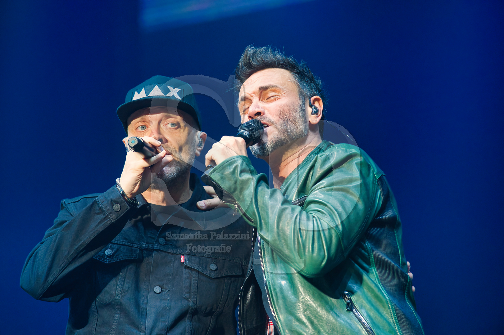 nella foto Max Pezzali e Nek