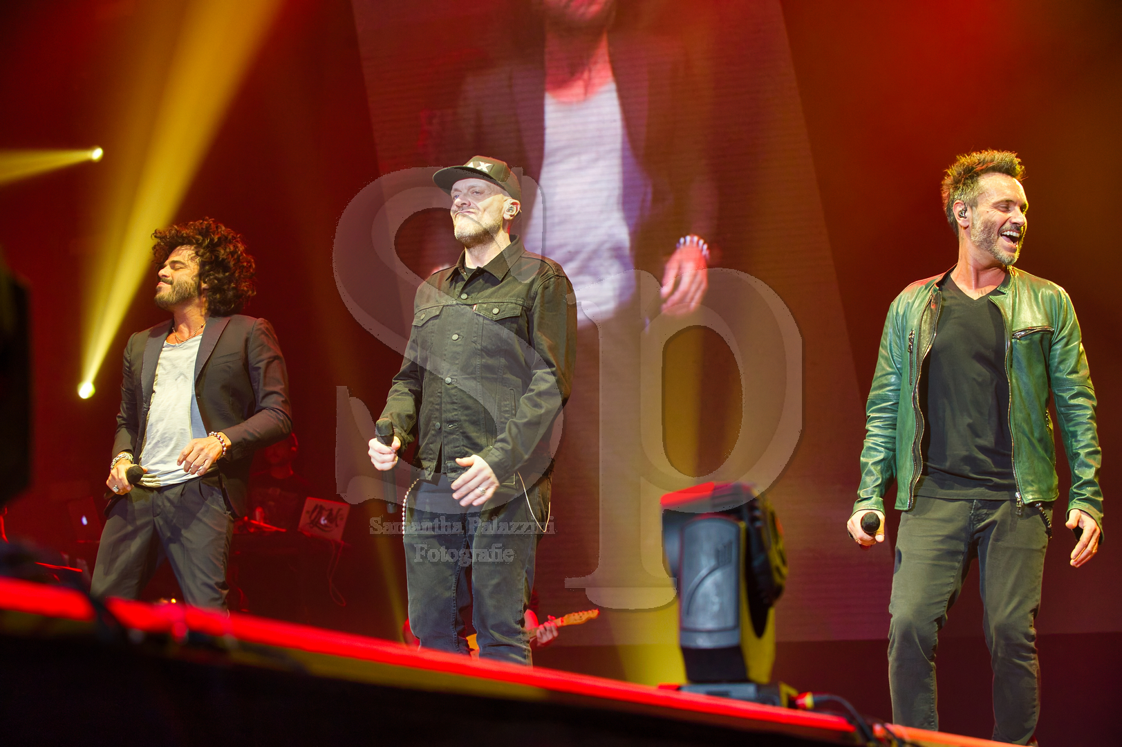 nella foto Francesco Renga, Nek e Max Pezzali