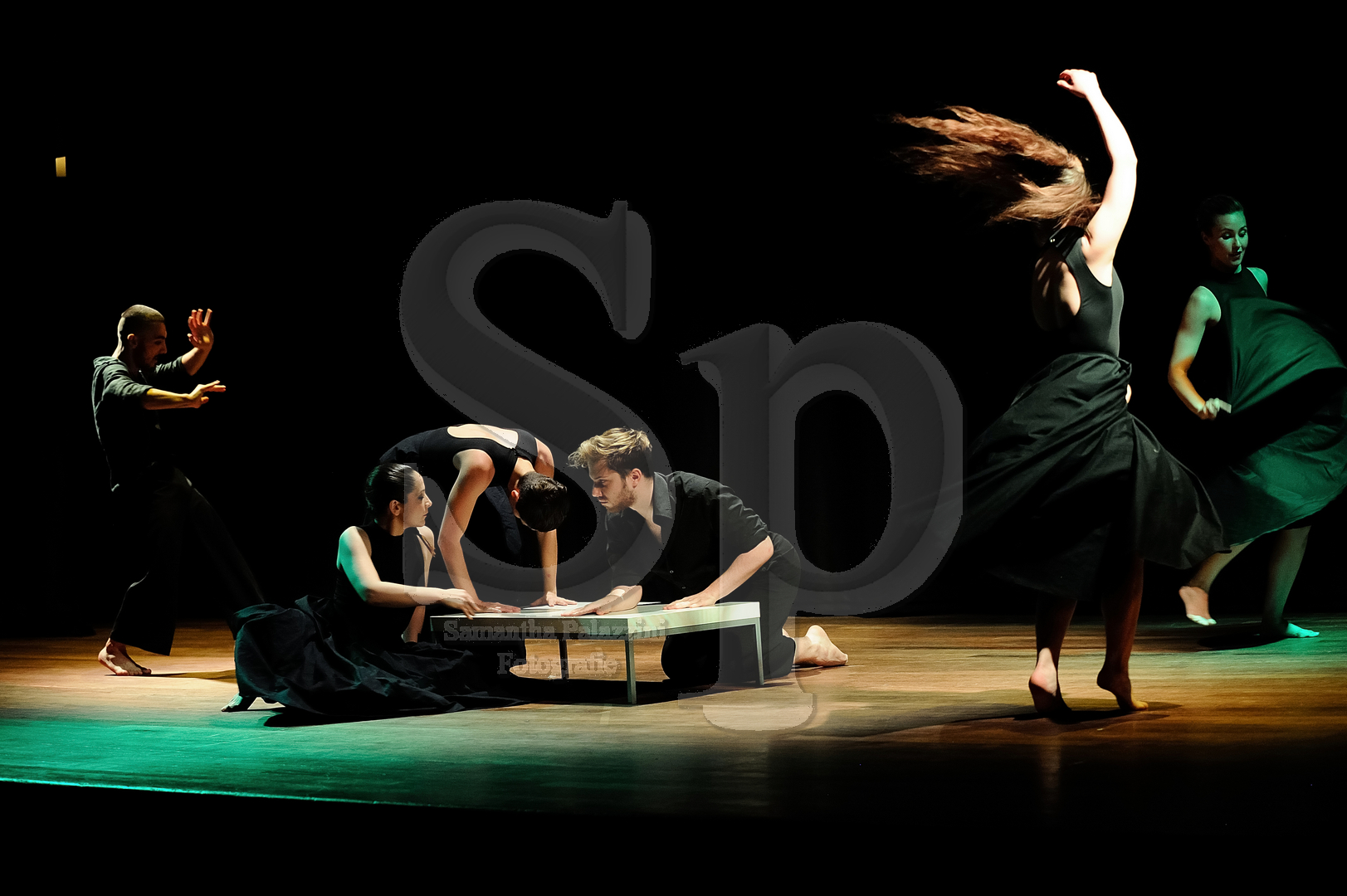 nella foto spettacolo teatrale