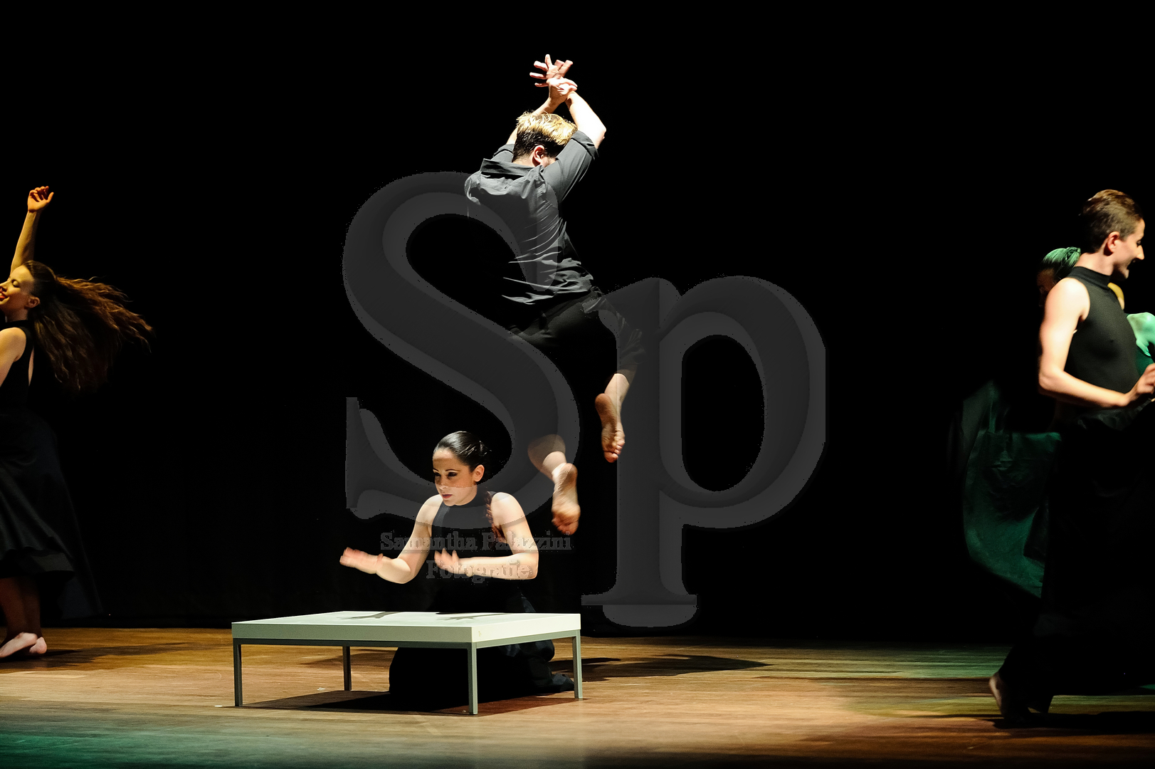 nella foto spettacolo teatrale